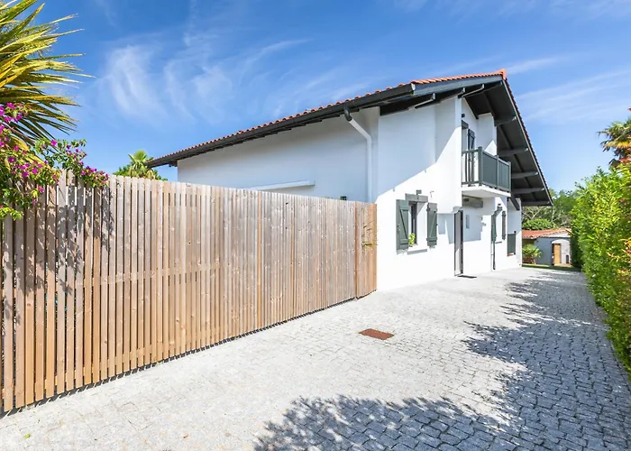 Ilona - Piscine A Quelques Pas Des Plages